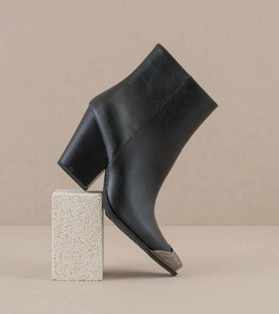 A Classic Western Bootie