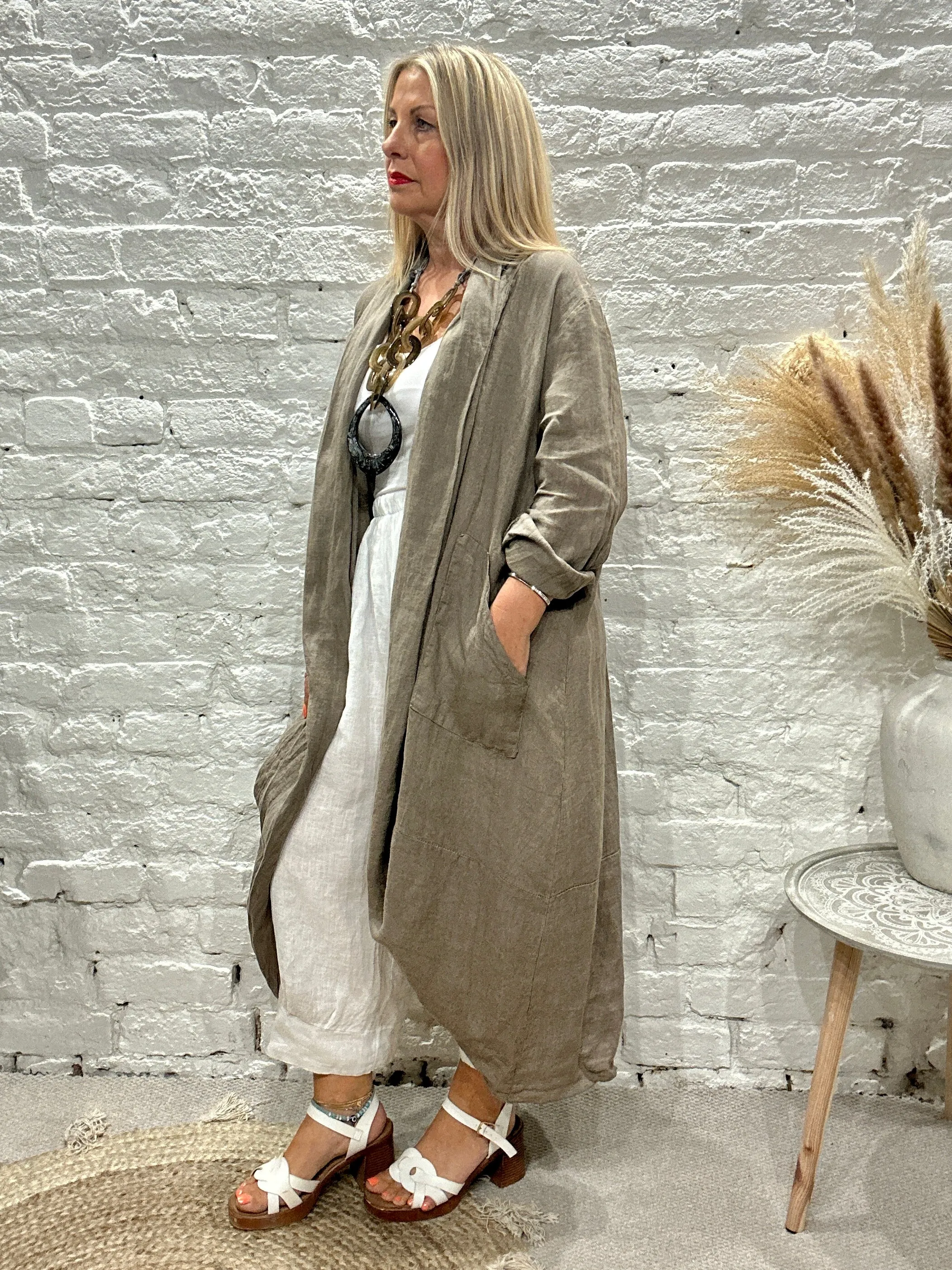 Eden E21 100% Linen Round Scoop Bottom Long Jacket with Bucket Pockets