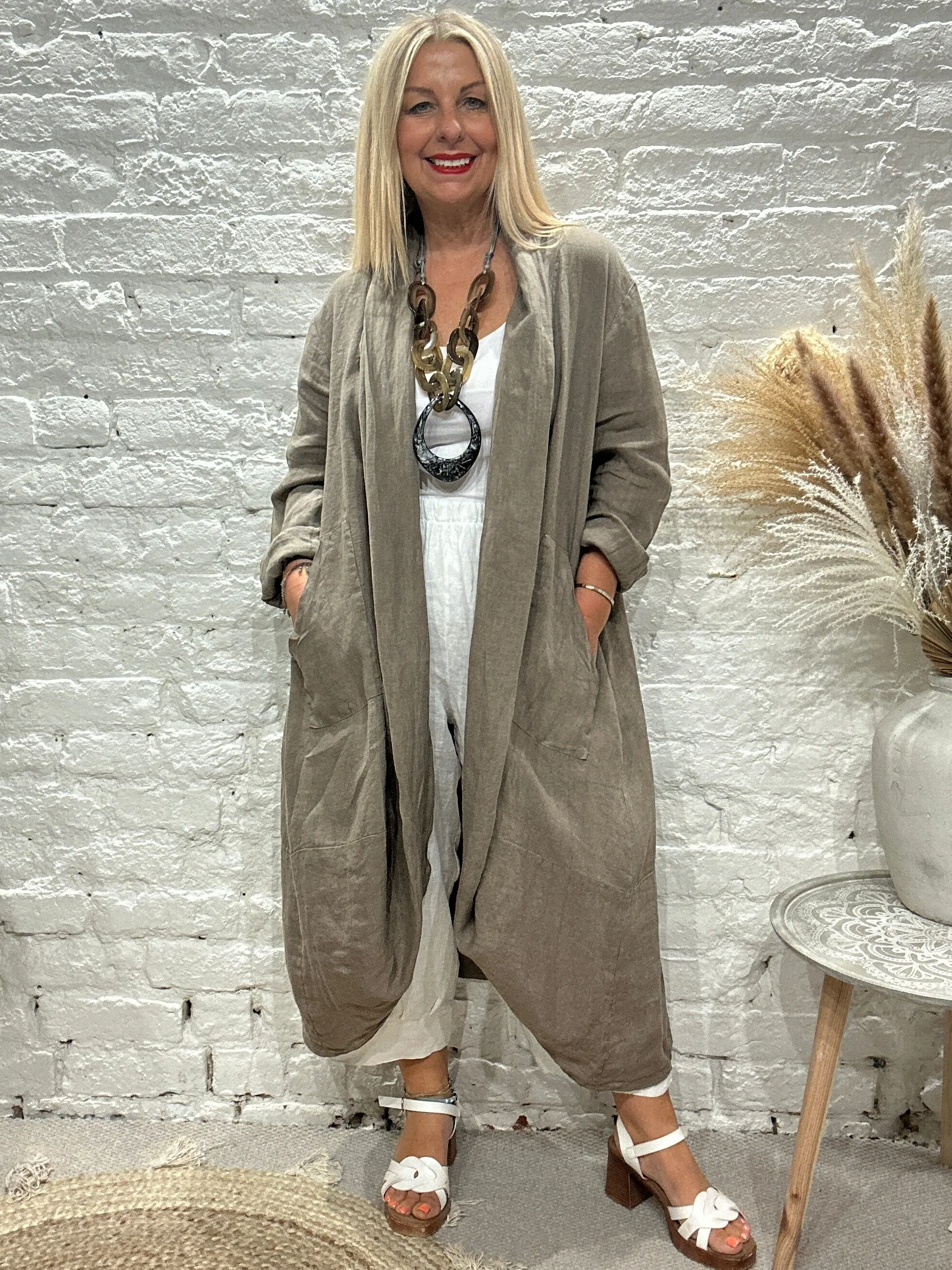 Eden E21 100% Linen Round Scoop Bottom Long Jacket with Bucket Pockets