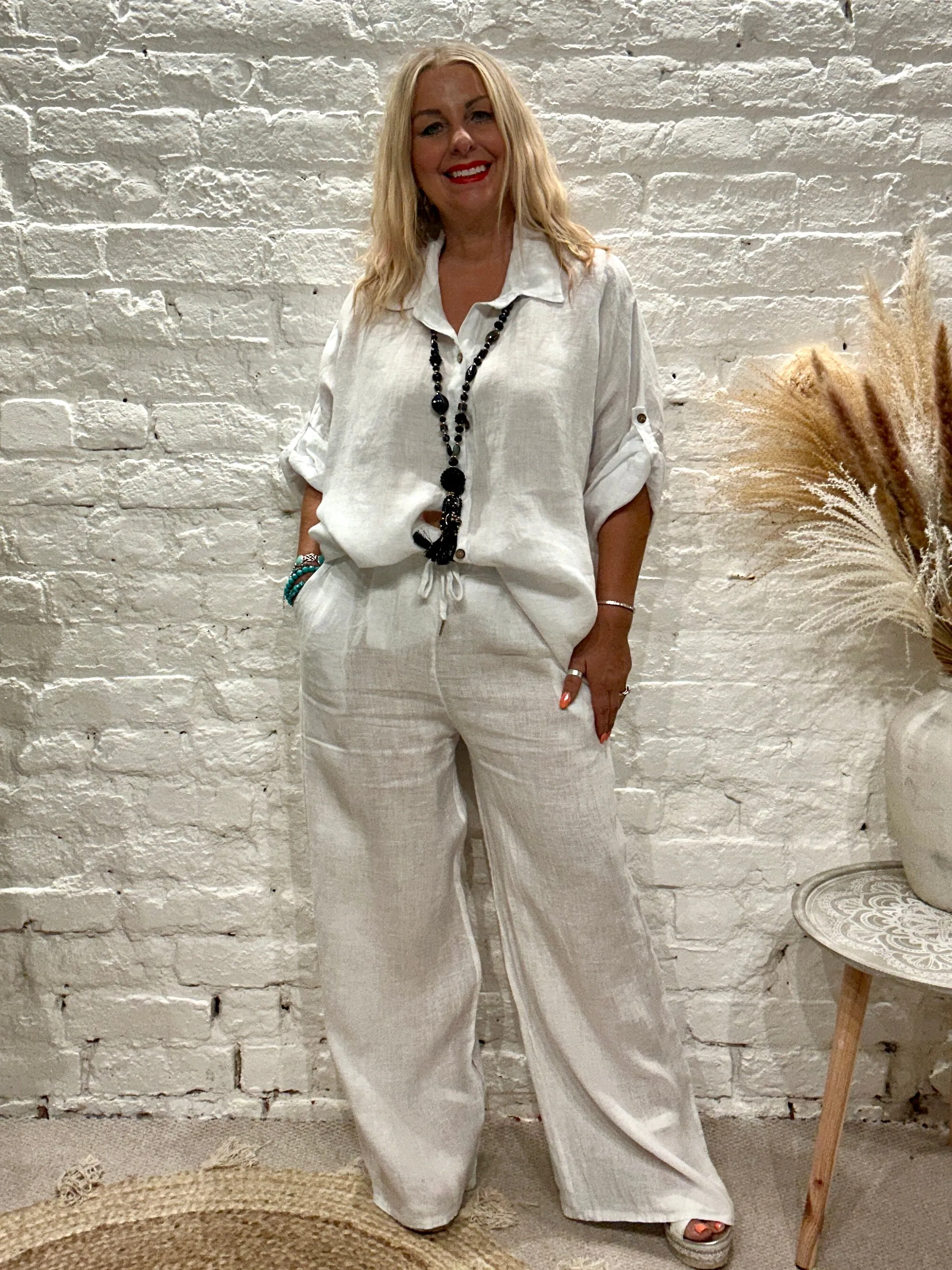 Eden Linen E20 Mid Length Button Through Shirt With Pockets