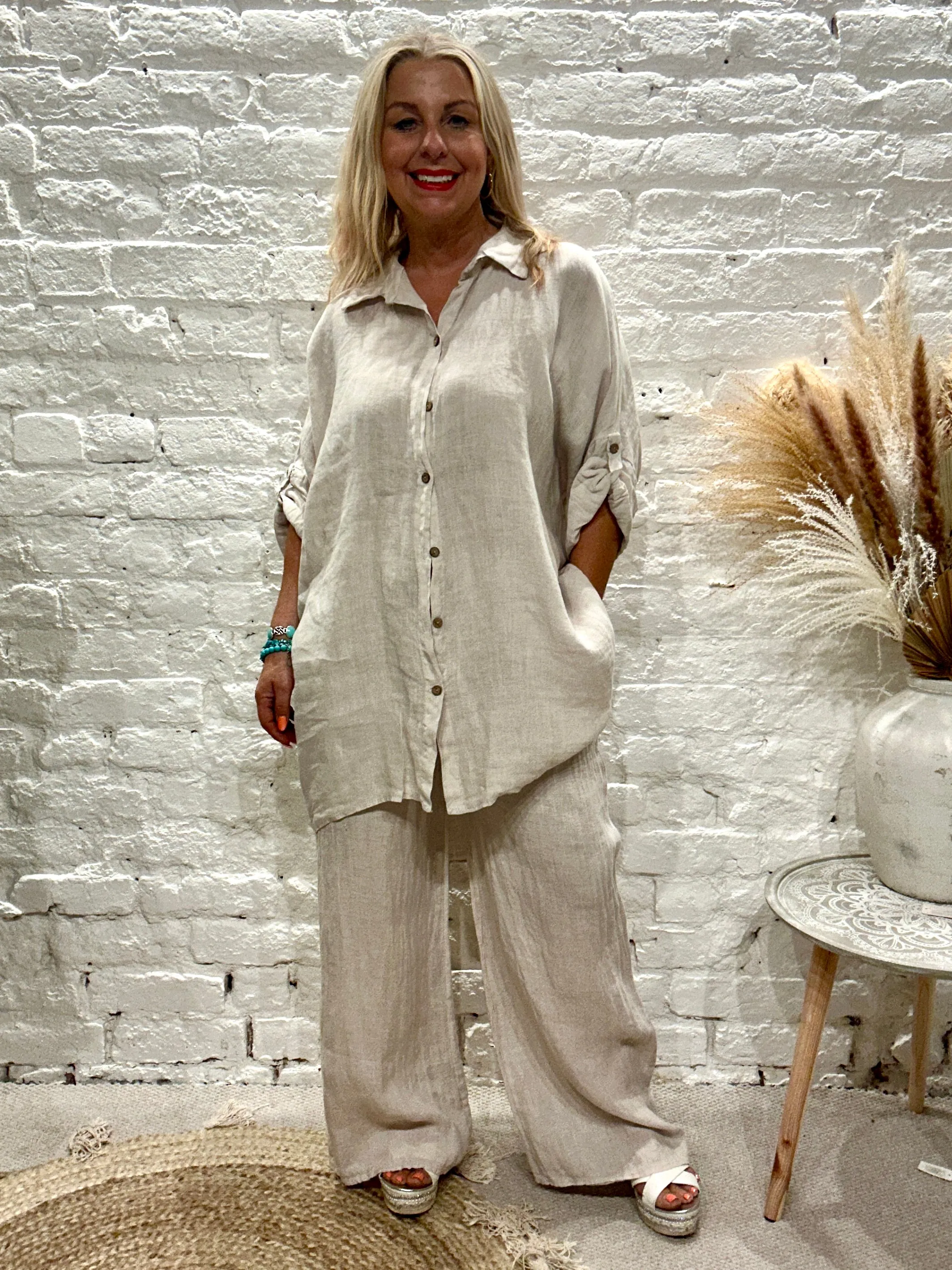 Eden Linen E20 Mid Length Button Through Shirt With Pockets