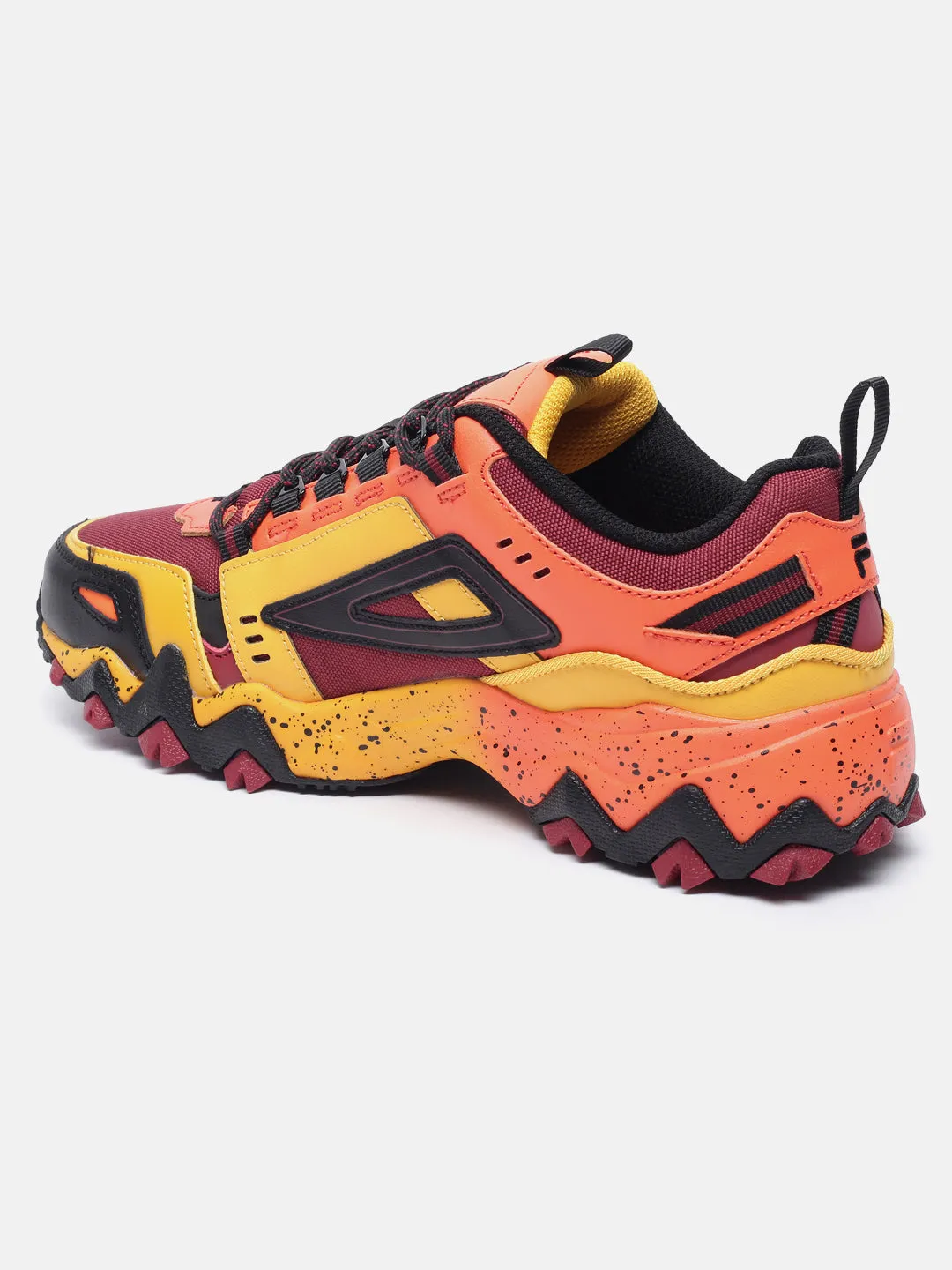 Fila Red Oakmont Tr Women's Running Shoes