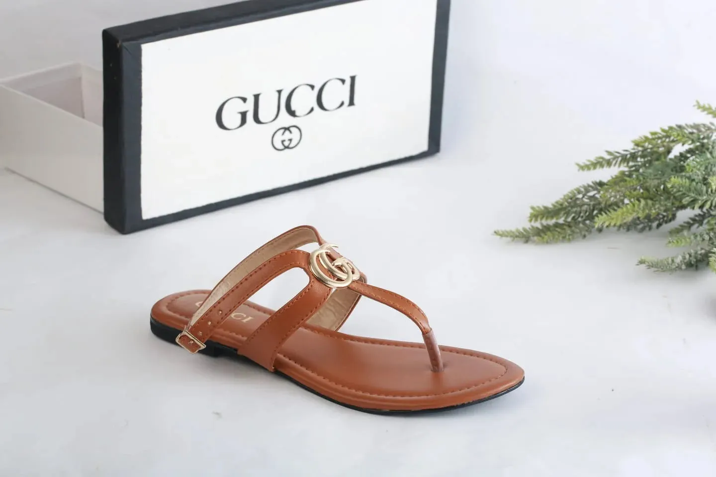 GUCCI CASUAL SANDALS