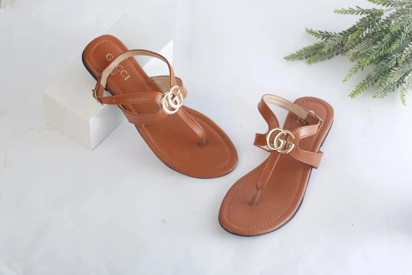 GUCCI CASUAL SANDALS