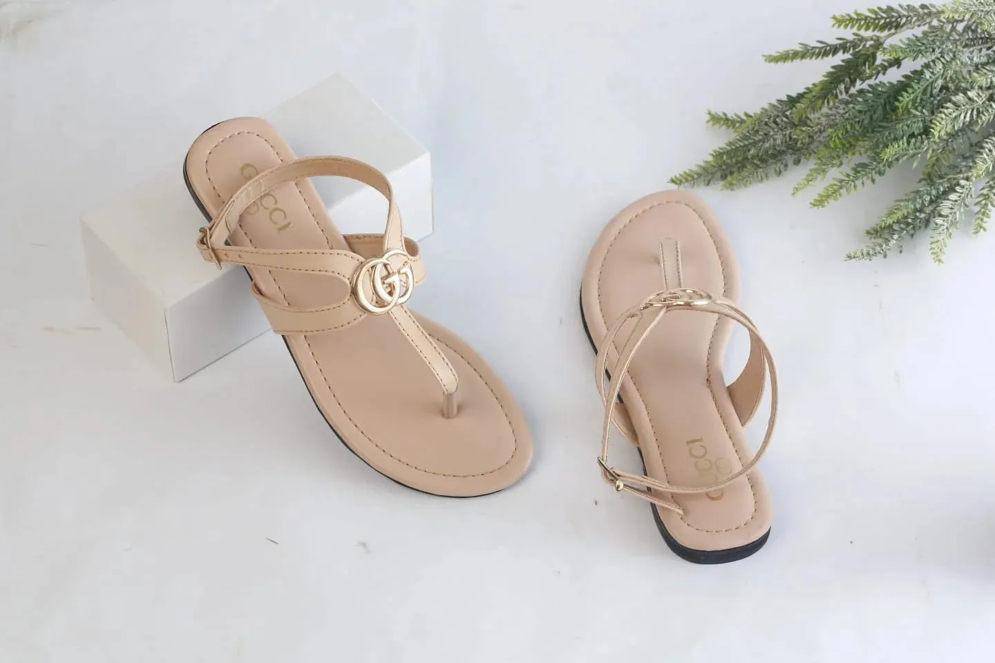 GUCCI CASUAL SANDALS