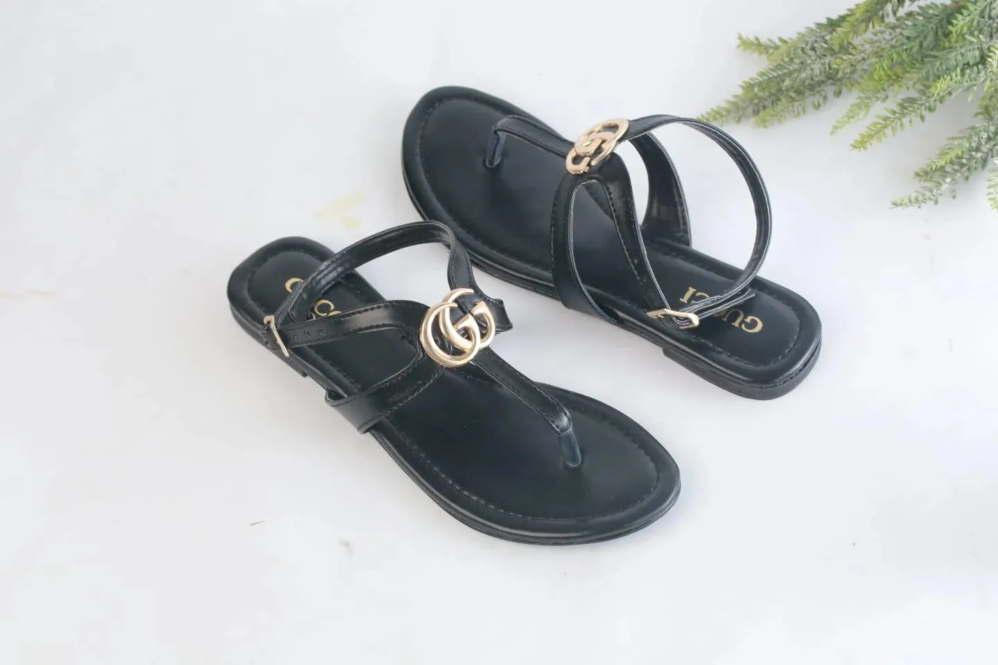 GUCCI CASUAL SANDALS