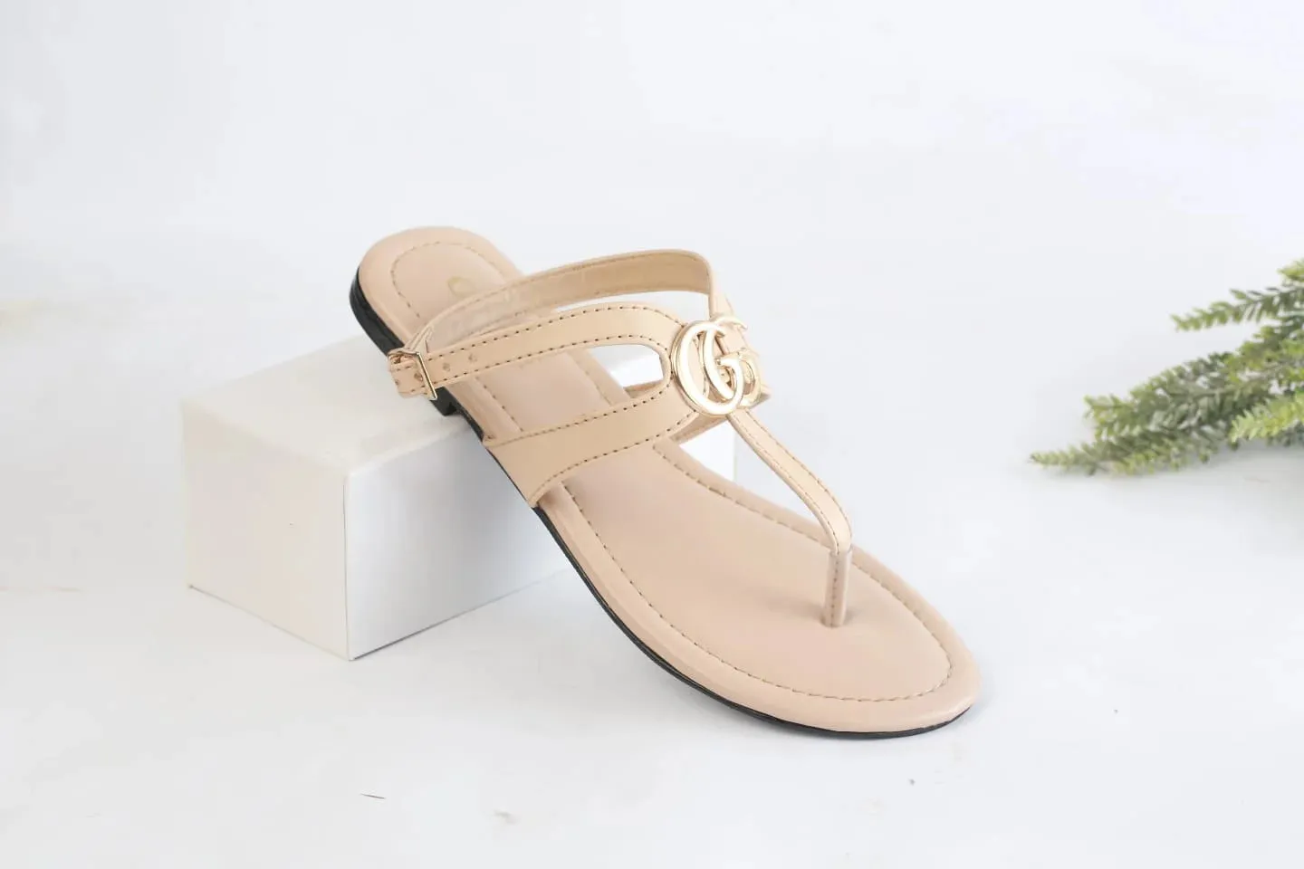 GUCCI CASUAL SANDALS