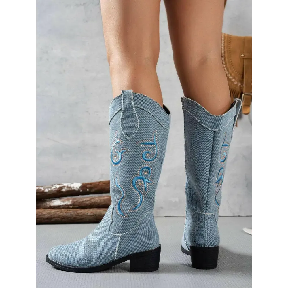 Luxury Fashion for Women Embroidered Block Heel Boots for Timeless Elegance