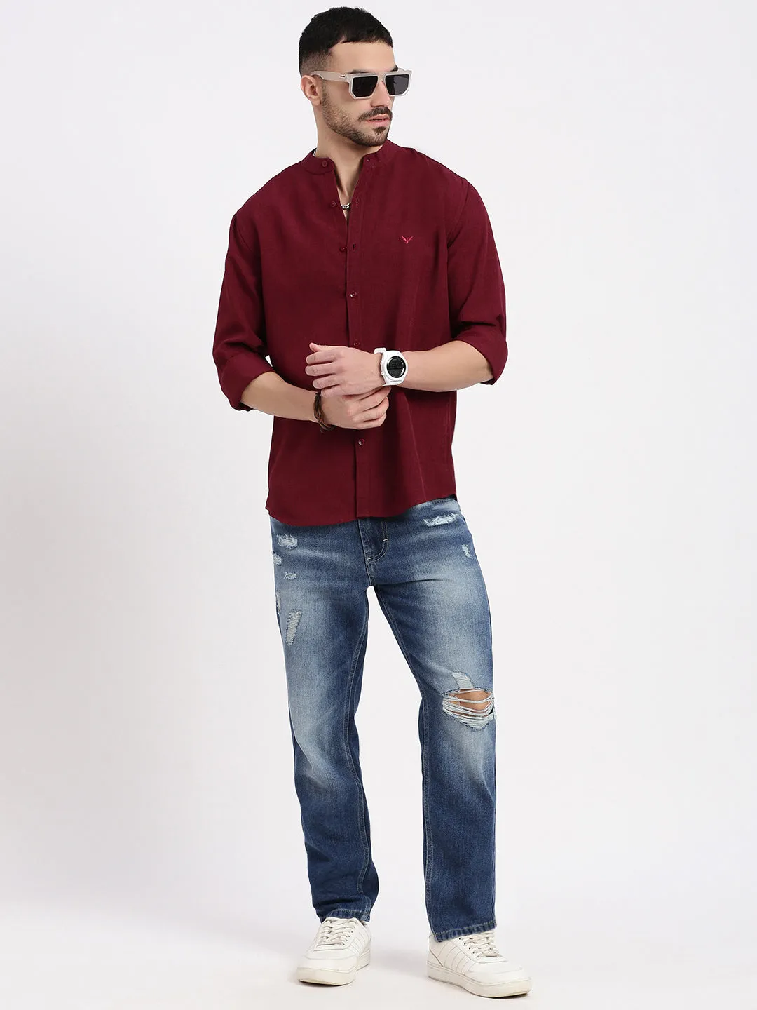 Men Blue Comfort Low-Rise Slash Knee Heavy Fade Acid Wash Jeans