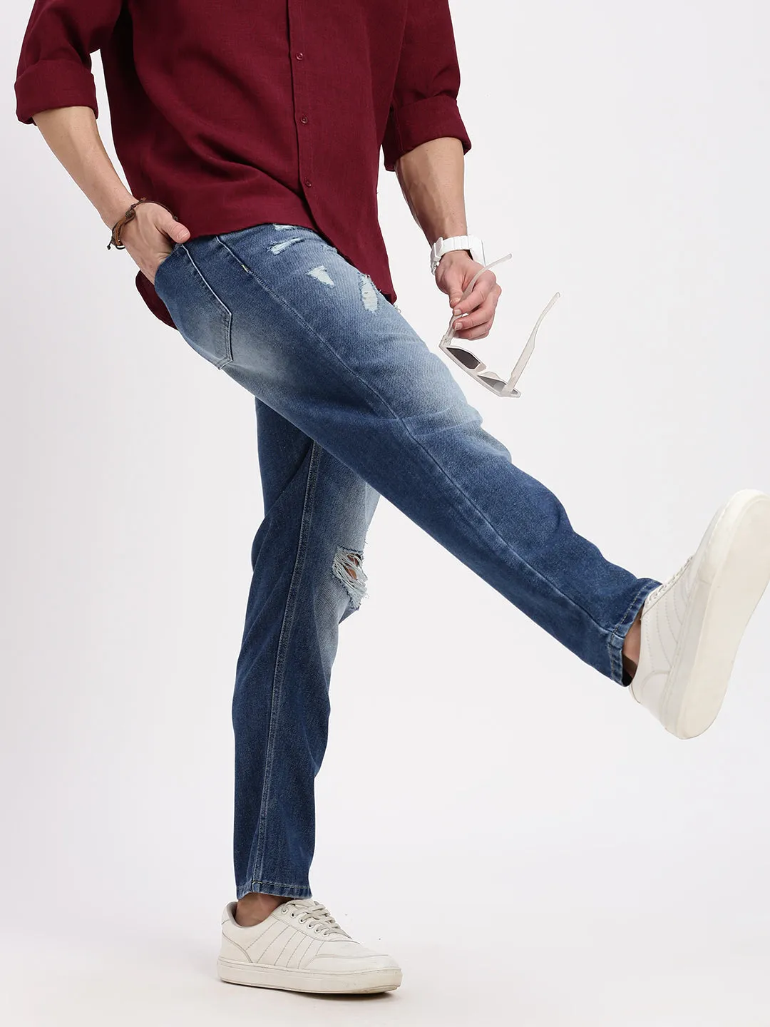 Men Blue Comfort Low-Rise Slash Knee Heavy Fade Acid Wash Jeans