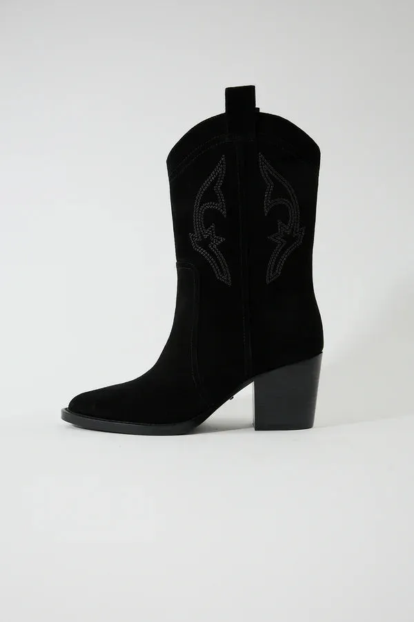 Sterope Suede   Leda Black