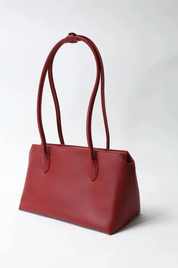 Tessa Black   Apphia Red
