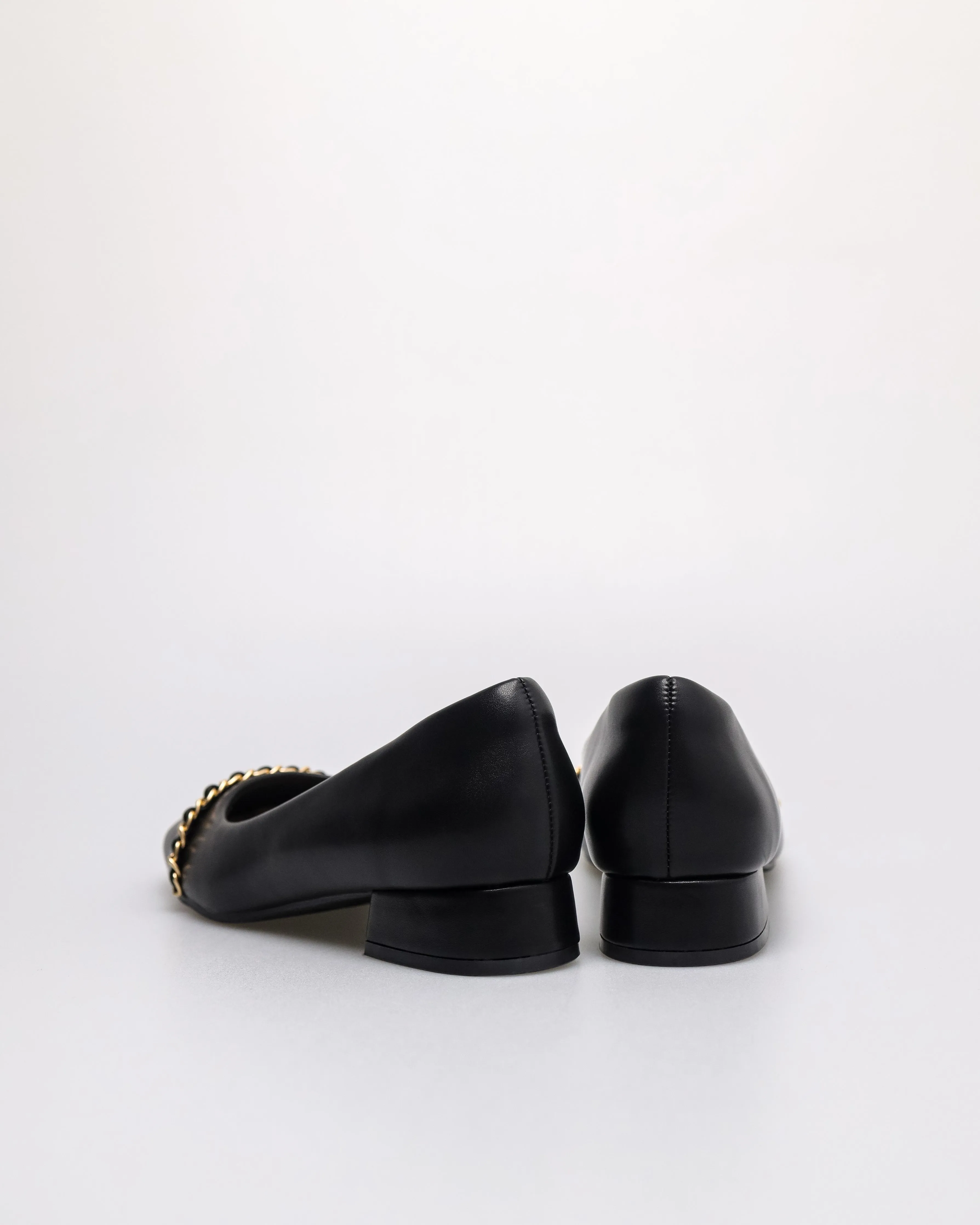 Tomaz NN284 Ladies Gold Chain Flats