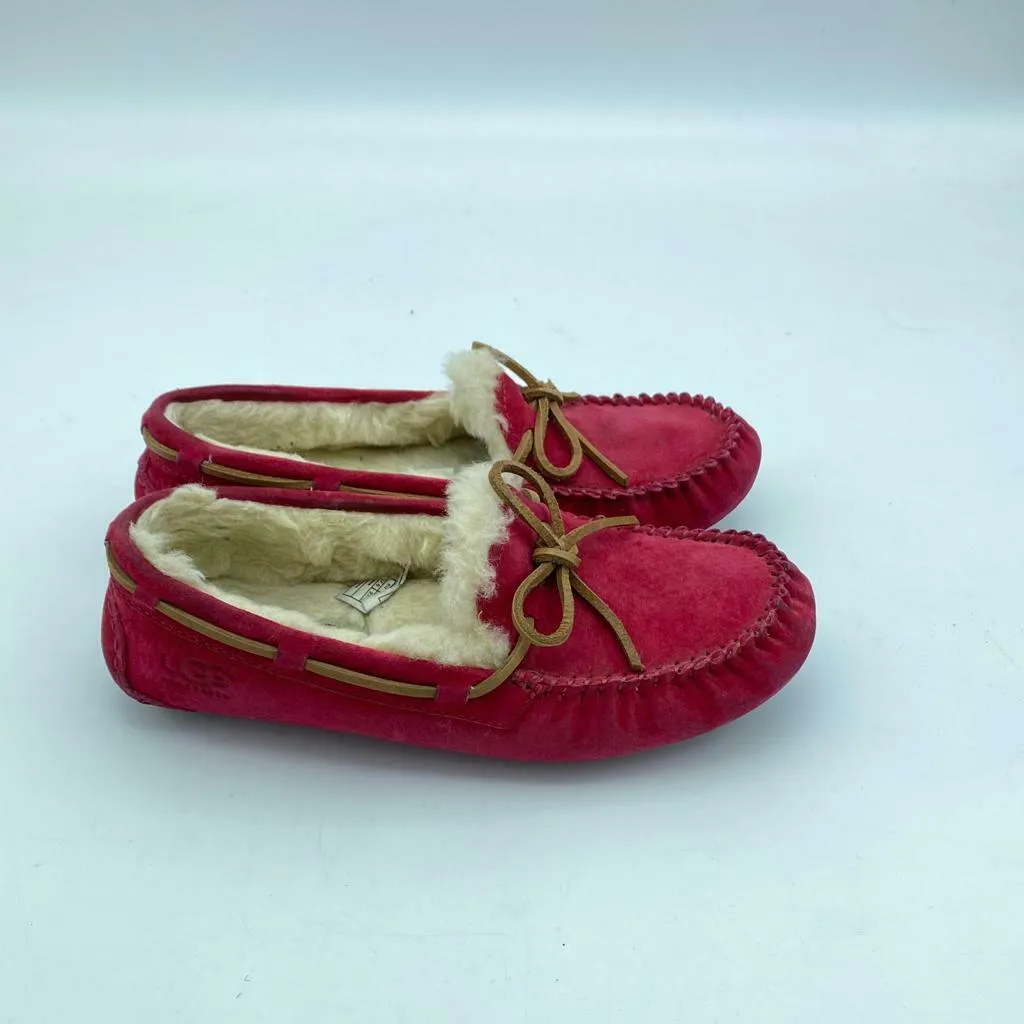 UGG Dakota Denim Red Fur Slippers Women's Size 6